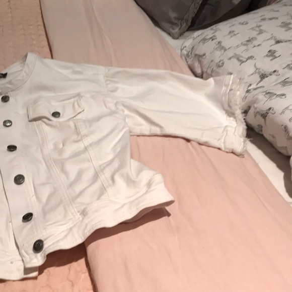 Jacket - Picture 2 of 3